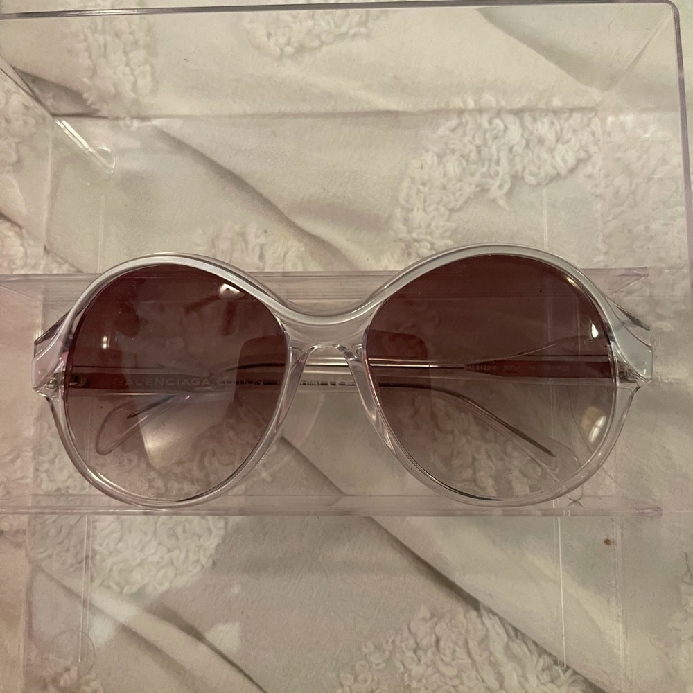 Balenciaga Sunnies 🕶